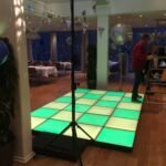Leje af LED dansegulv, 240 cm * 360 cm. Lagt og nedtaget.