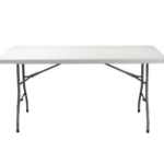 Firkantet bord, aflangt, 182 cm. 8 personer.